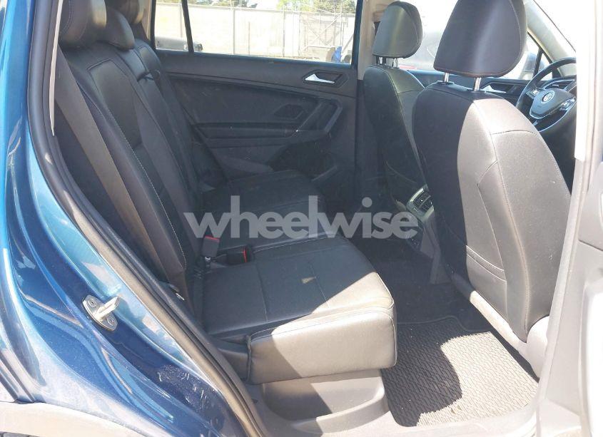 Photo 8 of 2020 Volkswagen Tiguan 2.0T SE/2.0T SE R-LINE BLACK/2.0T SEL (VIN 3VV2B7AX5LM035143)