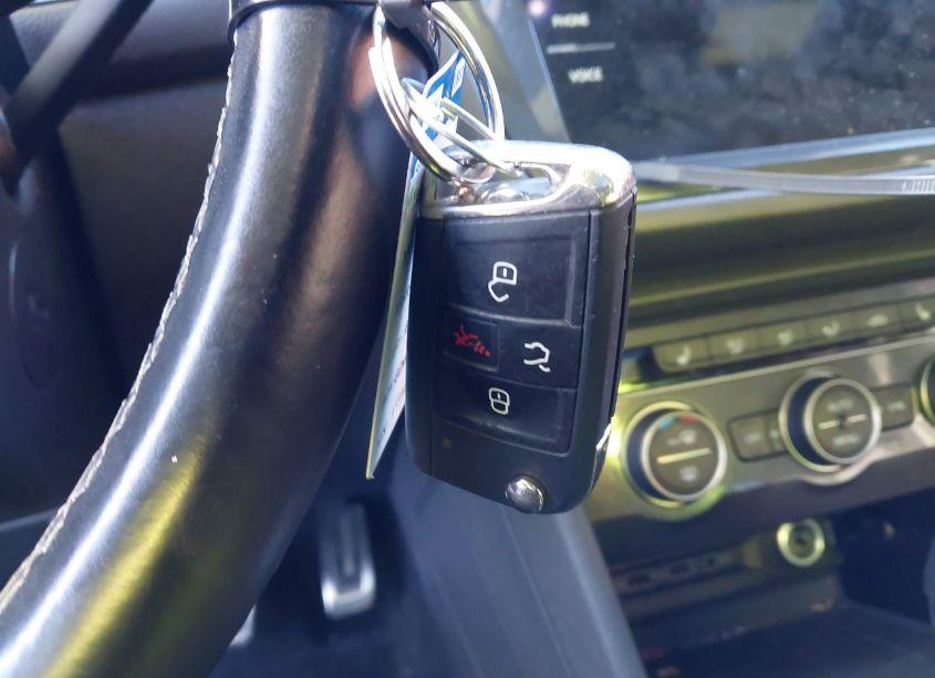 Photo 11 of 2020 Volkswagen Tiguan 2.0T SE/2.0T SE R-LINE BLACK/2.0T SEL (VIN 3VV2B7AX5LM133105)