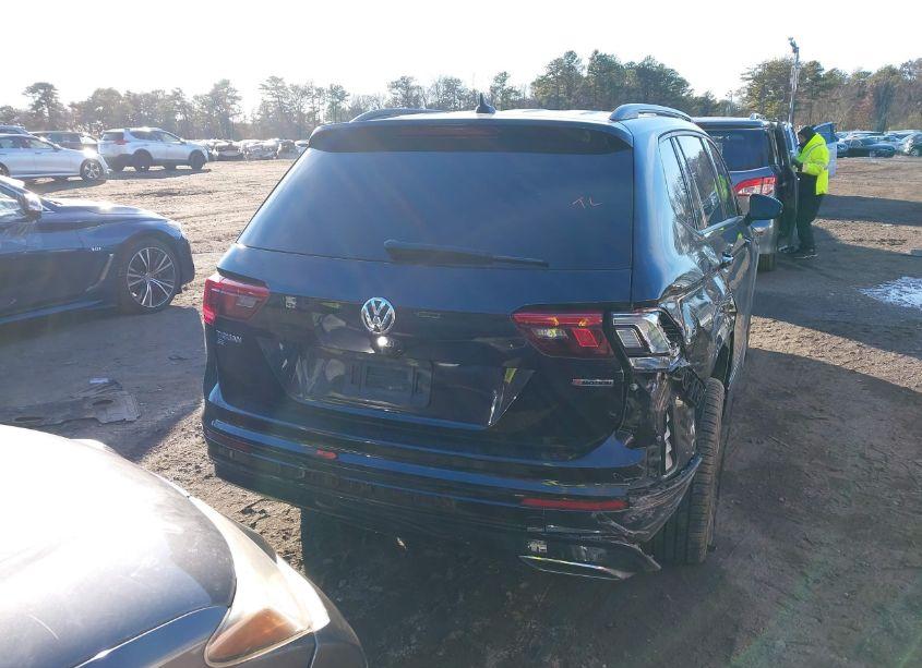 Photo 16 of 2020 Volkswagen Tiguan 2.0T SE/2.0T SE R-LINE BLACK/2.0T SEL (VIN 3VV2B7AX5LM133105)