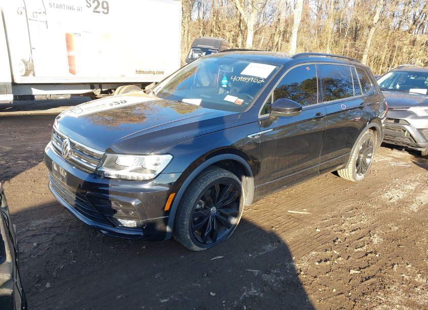 Photo 2 of 2020 Volkswagen Tiguan 2.0T SE/2.0T SE R-LINE BLACK/2.0T SEL (VIN 3VV2B7AX5LM133105)