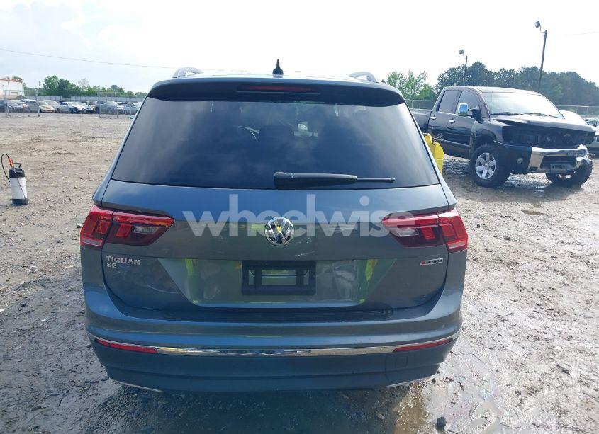 Photo 17 of 2020 Volkswagen Tiguan 2.0T SE/2.0T SE R-LINE BLACK/2.0T SEL (VIN 3VV2B7AX5LM142418)