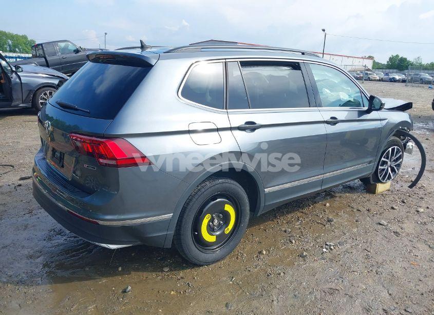 Photo 4 of 2020 Volkswagen Tiguan 2.0T SE/2.0T SE R-LINE BLACK/2.0T SEL (VIN 3VV2B7AX5LM142418)