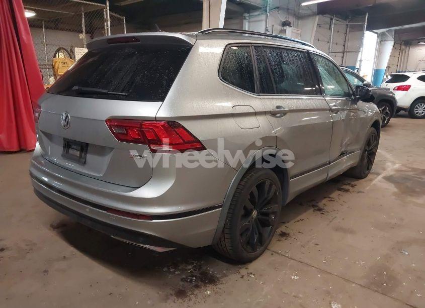 Photo 4 of 2020 Volkswagen Tiguan 2.0T SE/2.0T SE R-LINE BLACK/2.0T SEL (VIN 3VV2B7AX5LM149305)