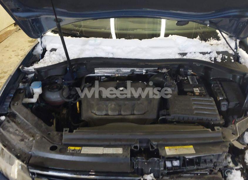Photo 10 of 2020 Volkswagen Tiguan 2.0T SE/2.0T SE R-LINE BLACK/2.0T SEL (VIN 3VV2B7AX5LM162958)
