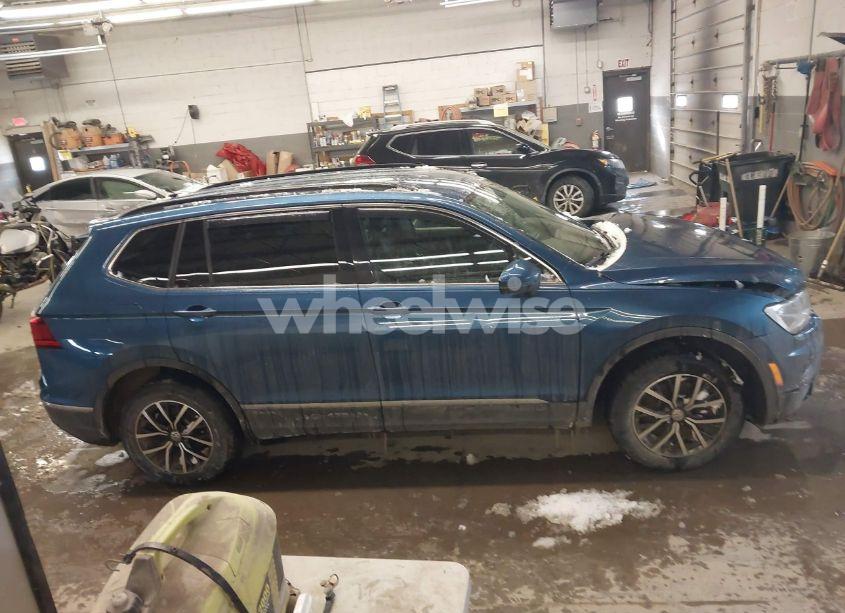 Photo 13 of 2020 Volkswagen Tiguan 2.0T SE/2.0T SE R-LINE BLACK/2.0T SEL (VIN 3VV2B7AX5LM162958)
