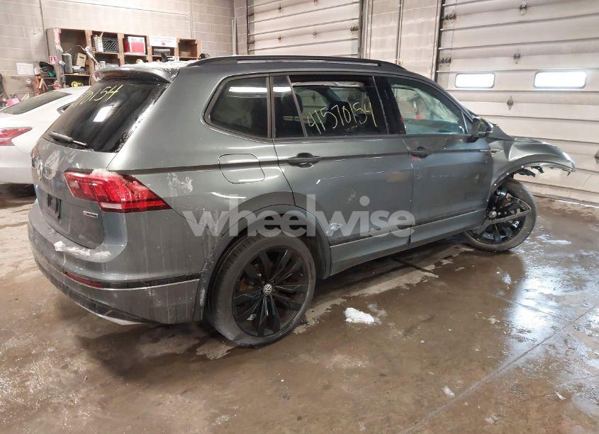 Photo 4 of 2021 Volkswagen Tiguan 2.0T SE/2.0T SE R-LINE BLACK/2.0T SEL (VIN 3VV2B7AX5MM029733)
