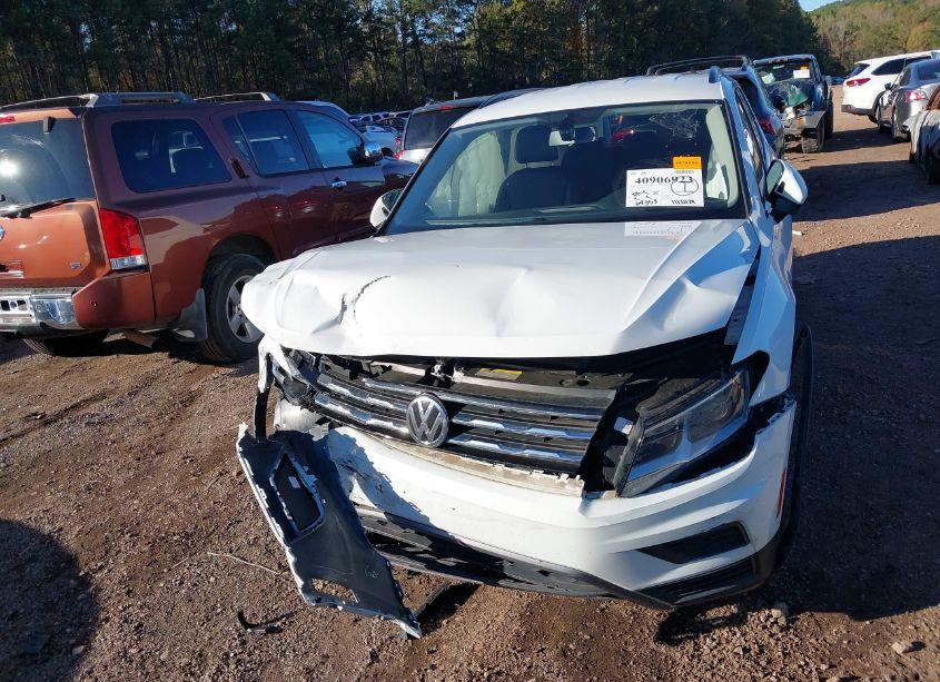 Photo 6 of 2021 Volkswagen Tiguan 2.0T SE/2.0T SE R-LINE BLACK/2.0T SEL (VIN 3VV2B7AX5MM080004)