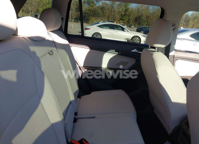 Photo 8 of 2021 Volkswagen Tiguan 2.0T SE/2.0T SE R-LINE BLACK/2.0T SEL (VIN 3VV2B7AX5MM099443)