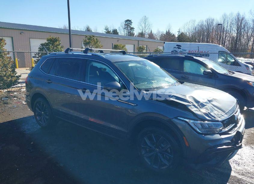 2022 Volkswagen Tiguan 2.0T SE (VIN 3VV2B7AX5NM048462) main photo