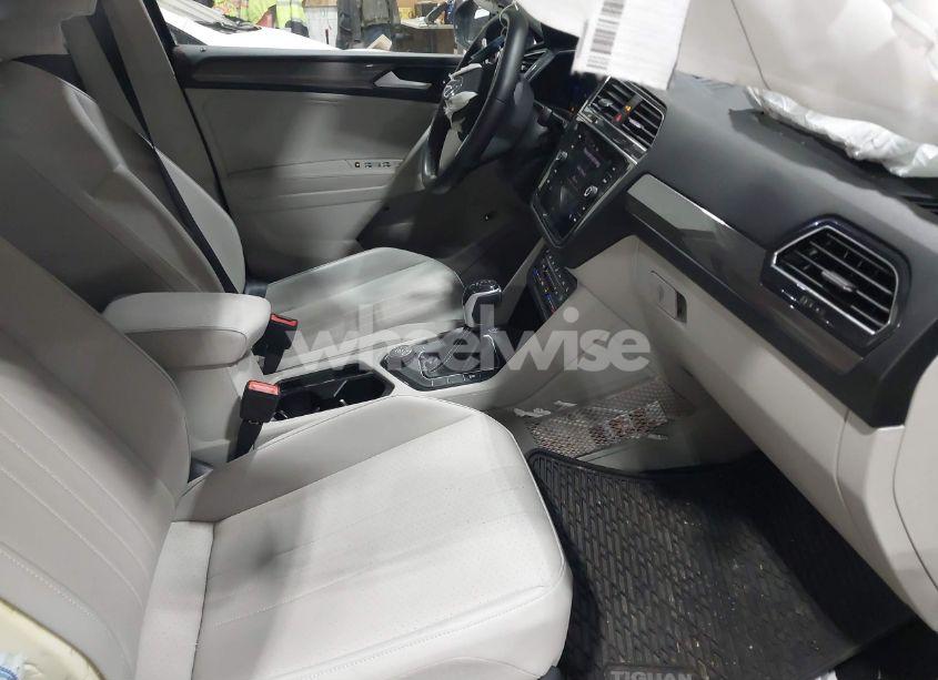 Photo 5 of 2022 Volkswagen Tiguan 2.0T SE (VIN 3VV2B7AX5NM077153)