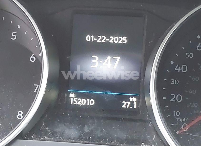 Photo 16 of 2018 Volkswagen Tiguan 2.0T SE/2.0T SEL (VIN 3VV2B7AX6JM026870)