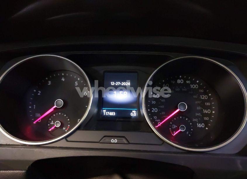 Photo 7 of 2018 Volkswagen Tiguan 2.0T SE/2.0T SEL (VIN 3VV2B7AX6JM056807)