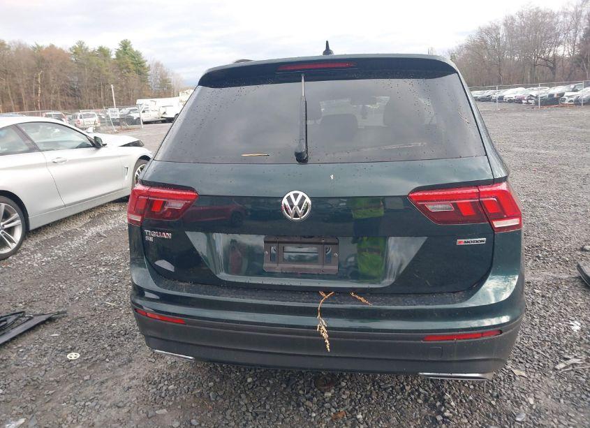 Photo 16 of 2019 Volkswagen Tiguan 2.0T SE/2.0T SEL/2.0T SEL R-LINE/2.0T SEL R-LINE BLACK (VIN 3VV2B7AX6KM017927)