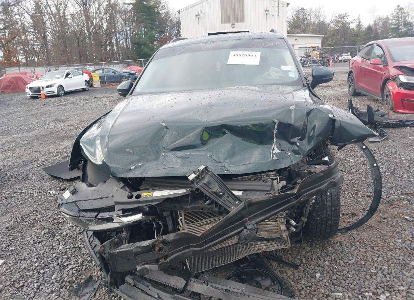 Photo 6 of 2019 Volkswagen Tiguan 2.0T SE/2.0T SEL/2.0T SEL R-LINE/2.0T SEL R-LINE BLACK (VIN 3VV2B7AX6KM017927)