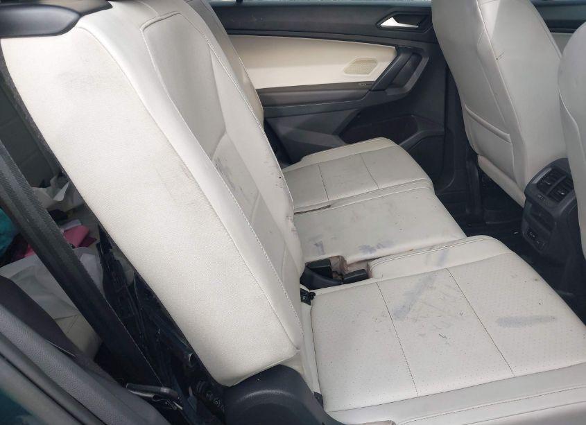 Photo 8 of 2019 Volkswagen Tiguan 2.0T SE/2.0T SEL/2.0T SEL R-LINE/2.0T SEL R-LINE BLACK (VIN 3VV2B7AX6KM017927)