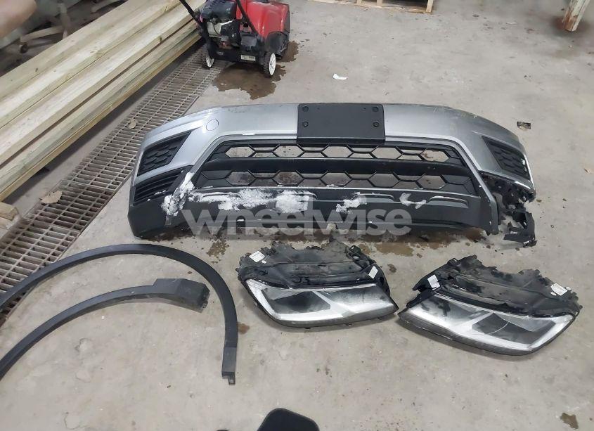 Photo 12 of 2019 Volkswagen Tiguan 2.0T SE/2.0T SEL/2.0T SEL R-LINE/2.0T SEL R-LINE BLACK (VIN 3VV2B7AX6KM110737)