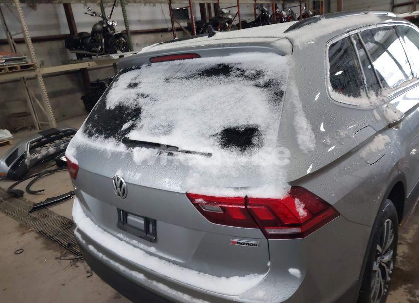 Photo 17 of 2019 Volkswagen Tiguan 2.0T SE/2.0T SEL/2.0T SEL R-LINE/2.0T SEL R-LINE BLACK (VIN 3VV2B7AX6KM110737)