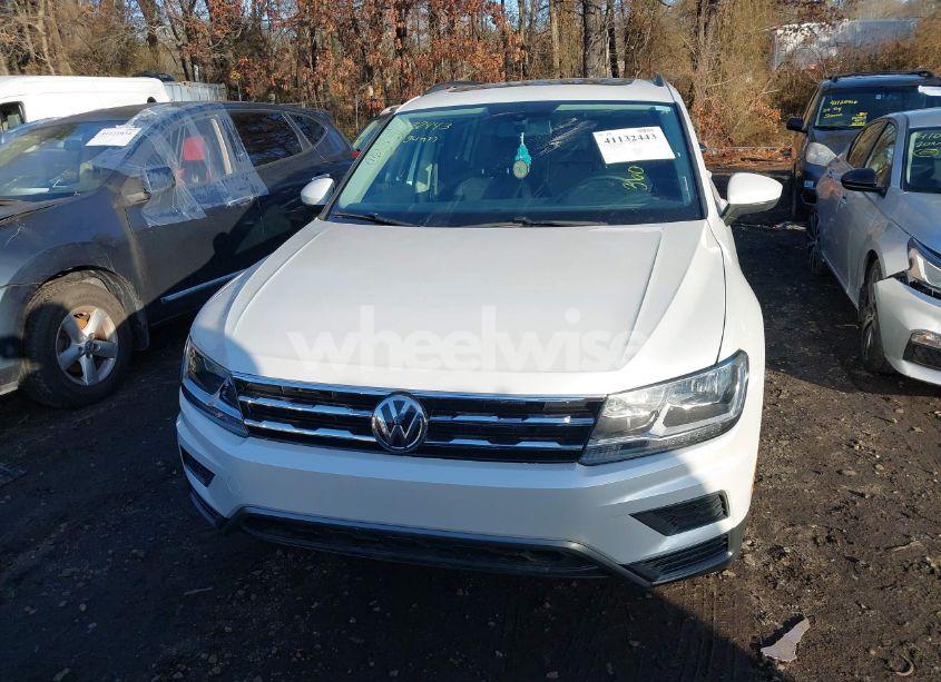 Photo 12 of 2020 Volkswagen Tiguan 2.0T SE/2.0T SE R-LINE BLACK/2.0T SEL (VIN 3VV2B7AX6LM029075)