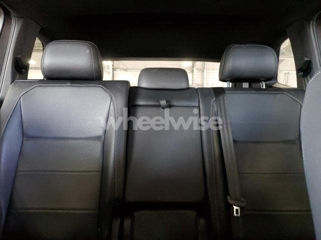 Photo 3 of 2020 VOLKSWAGEN TIGUAN SE (VIN 3VV2B7AX6LM070841)