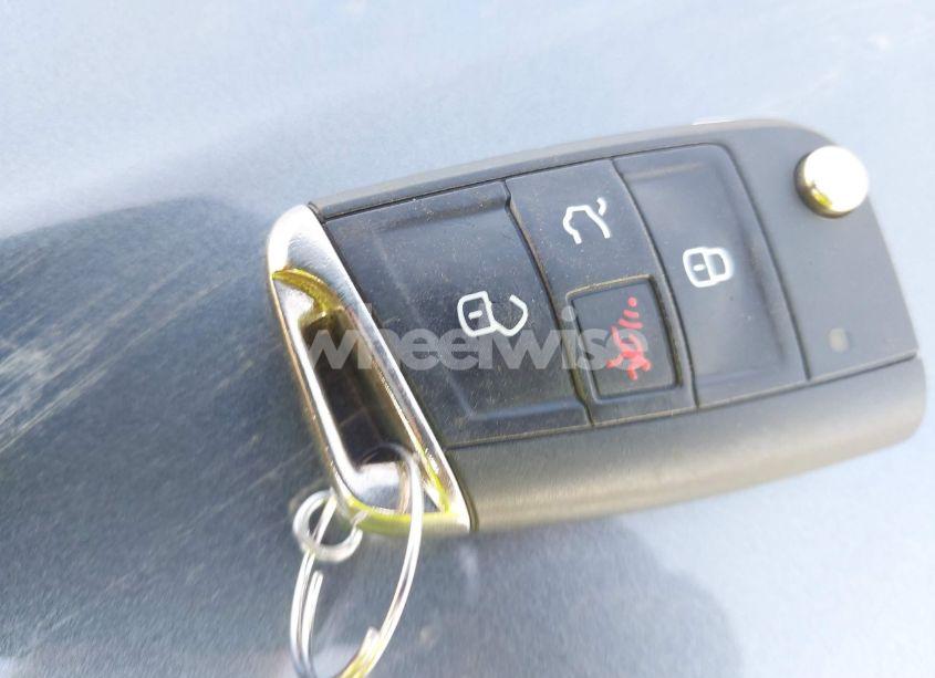 Photo 11 of 2020 Volkswagen Tiguan 2.0T SE/2.0T SE R-LINE BLACK/2.0T SEL (VIN 3VV2B7AX6LM108682)