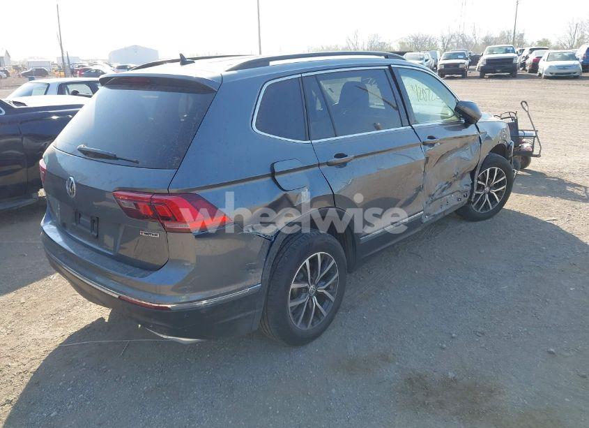 Photo 4 of 2020 Volkswagen Tiguan 2.0T SE/2.0T SE R-LINE BLACK/2.0T SEL (VIN 3VV2B7AX6LM108682)