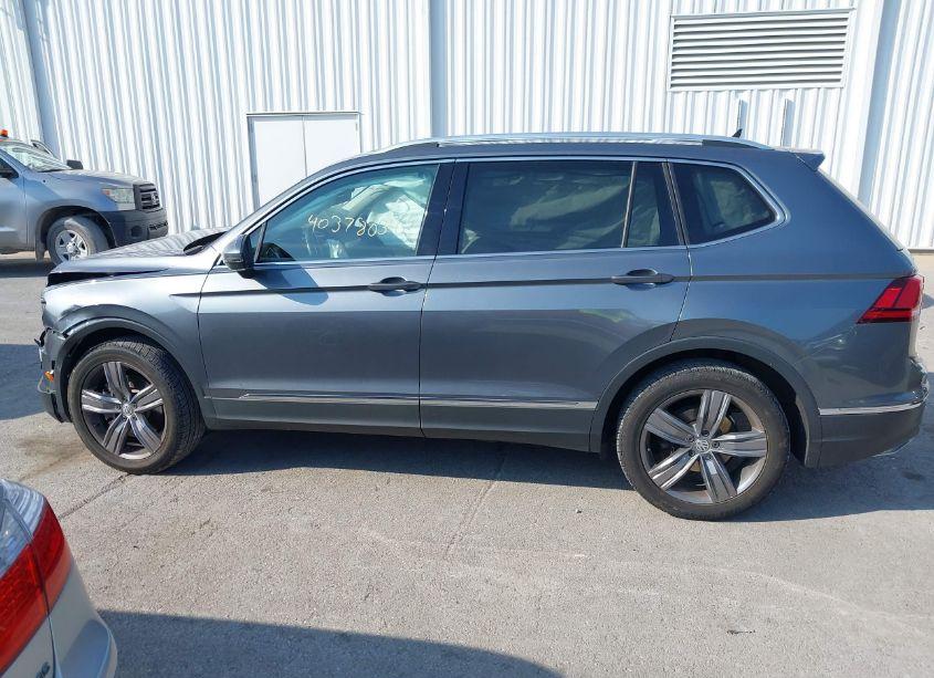 Photo 14 of 2020 Volkswagen Tiguan 2.0T SE/2.0T SE R-LINE BLACK/2.0T SEL (VIN 3VV2B7AX6LM115907)