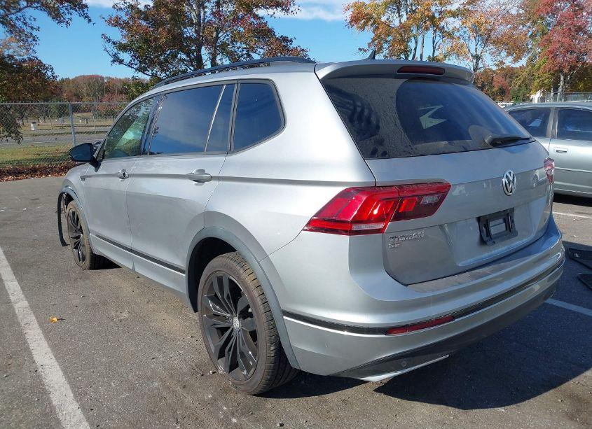 Photo 3 of 2020 Volkswagen Tiguan 2.0T SE/2.0T SE R-LINE BLACK/2.0T SEL (VIN 3VV2B7AX6LM145246)