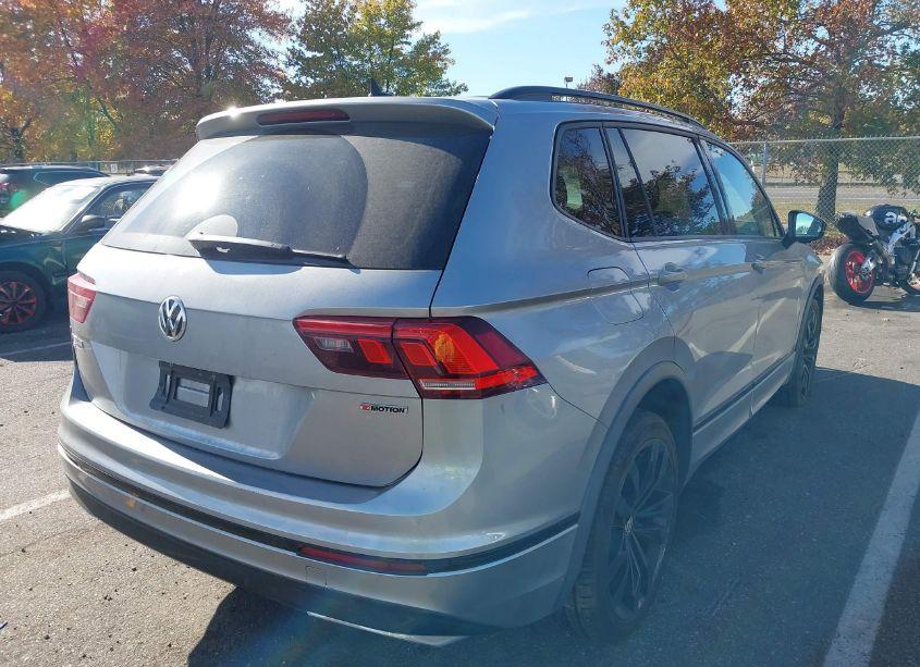 Photo 4 of 2020 Volkswagen Tiguan 2.0T SE/2.0T SE R-LINE BLACK/2.0T SEL (VIN 3VV2B7AX6LM145246)