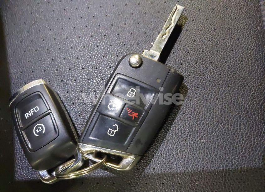 Photo 11 of 2021 Volkswagen Tiguan 2.0T SE/2.0T SE R-LINE BLACK/2.0T SEL (VIN 3VV2B7AX6MM021687)