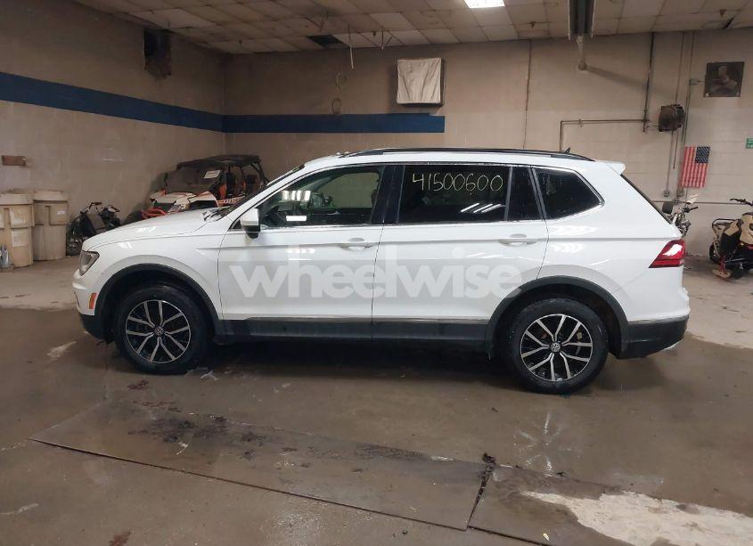 Photo 14 of 2021 Volkswagen Tiguan 2.0T SE/2.0T SE R-LINE BLACK/2.0T SEL (VIN 3VV2B7AX6MM021687)