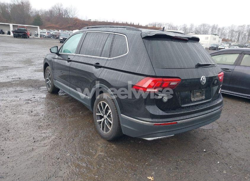 Photo 3 of 2021 Volkswagen Tiguan 2.0T SE/2.0T SE R-LINE BLACK/2.0T SEL (VIN 3VV2B7AX6MM064166)