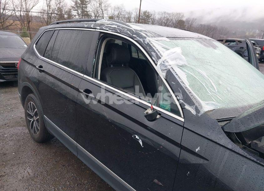 Photo 6 of 2021 Volkswagen Tiguan 2.0T SE/2.0T SE R-LINE BLACK/2.0T SEL (VIN 3VV2B7AX6MM064166)