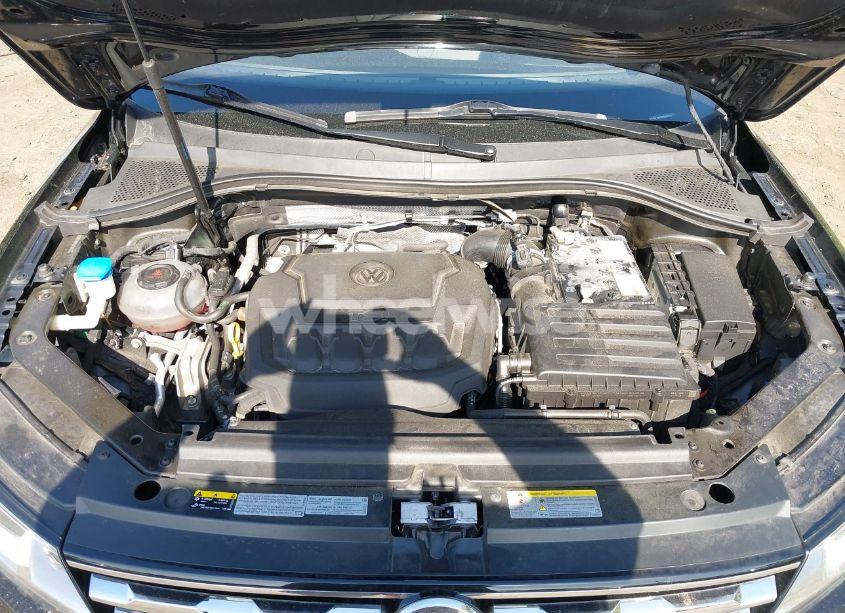 Photo 10 of 2021 Volkswagen Tiguan 2.0T SE/2.0T SE R-LINE BLACK/2.0T SEL (VIN 3VV2B7AX6MM078634)