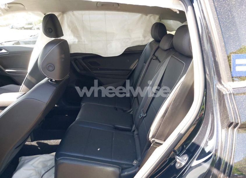 Photo 8 of 2021 Volkswagen Tiguan 2.0T SE/2.0T SE R-LINE BLACK/2.0T SEL (VIN 3VV2B7AX6MM078634)