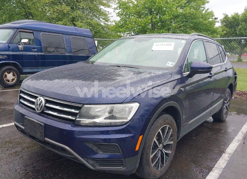 Photo 2 of 2021 Volkswagen Tiguan 2.0T SE/2.0T SE R-LINE BLACK/2.0T SEL (VIN 3VV2B7AX6MM093344)