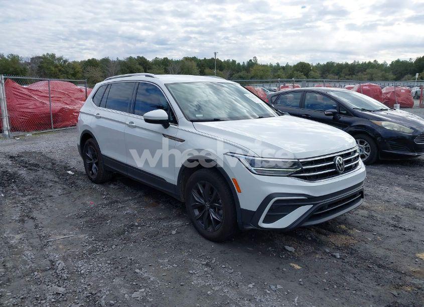2022 Volkswagen Tiguan 2.0T SE (VIN 3VV2B7AX6NM022422) main photo