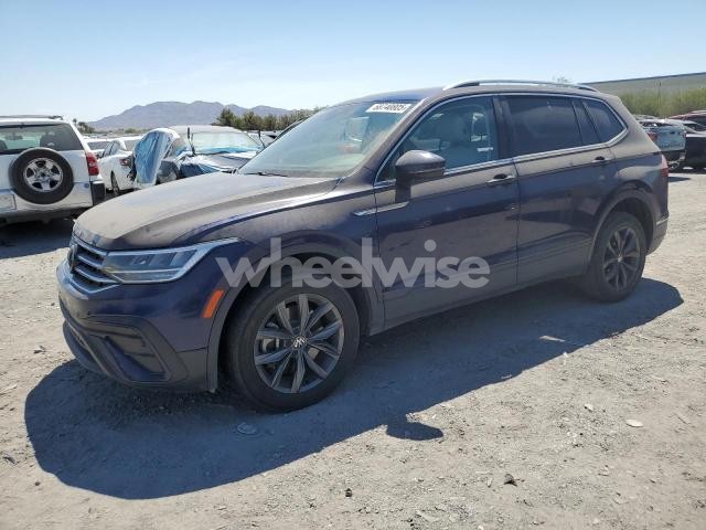 Photo 2 of 2022 VOLKSWAGEN TIGUAN SE (VIN 3VV2B7AX6NM131057)