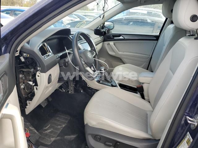 Photo 3 of 2022 VOLKSWAGEN TIGUAN SE (VIN 3VV2B7AX6NM131057)