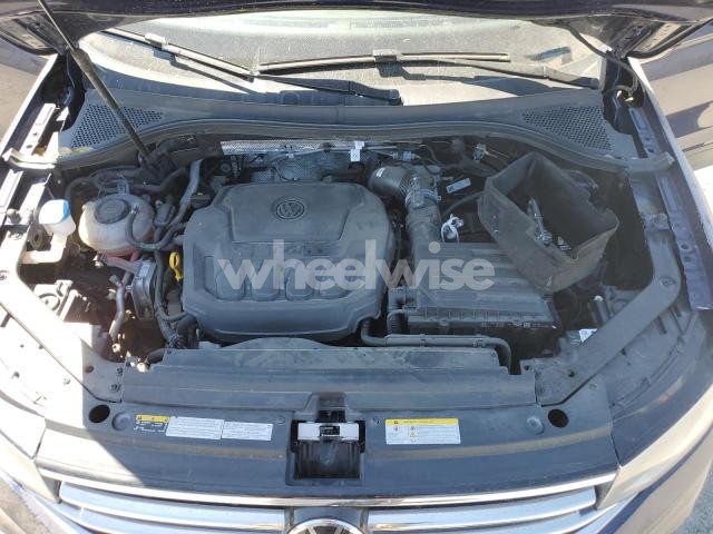 Photo 7 of 2022 VOLKSWAGEN TIGUAN SE (VIN 3VV2B7AX6NM131057)