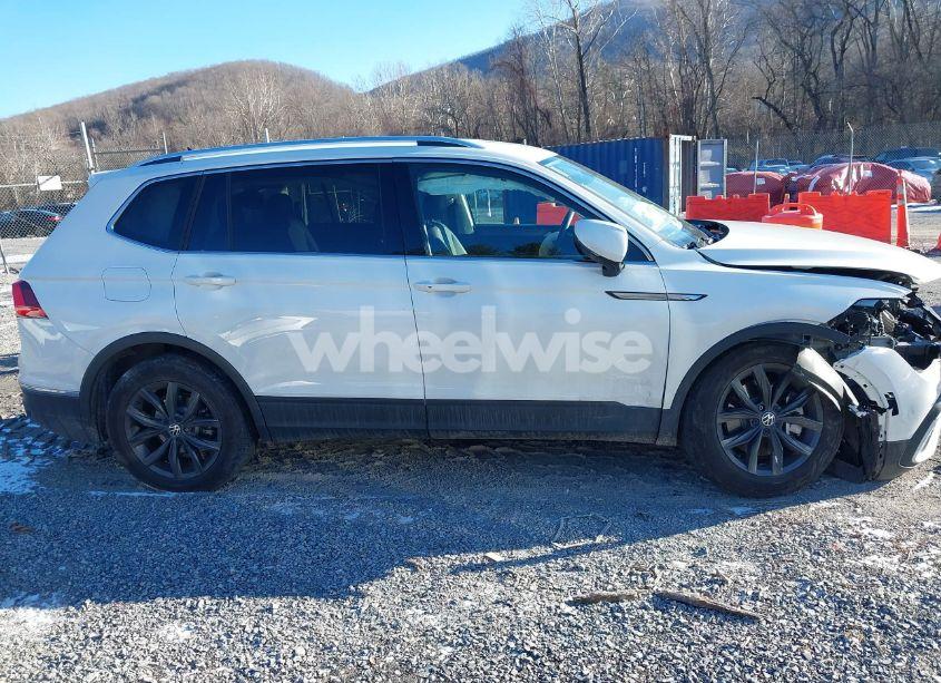Photo 13 of 2024 Volkswagen Tiguan 2.0T SE/WOLFSBURG EDITION (VIN 3VV2B7AX6RM035127)