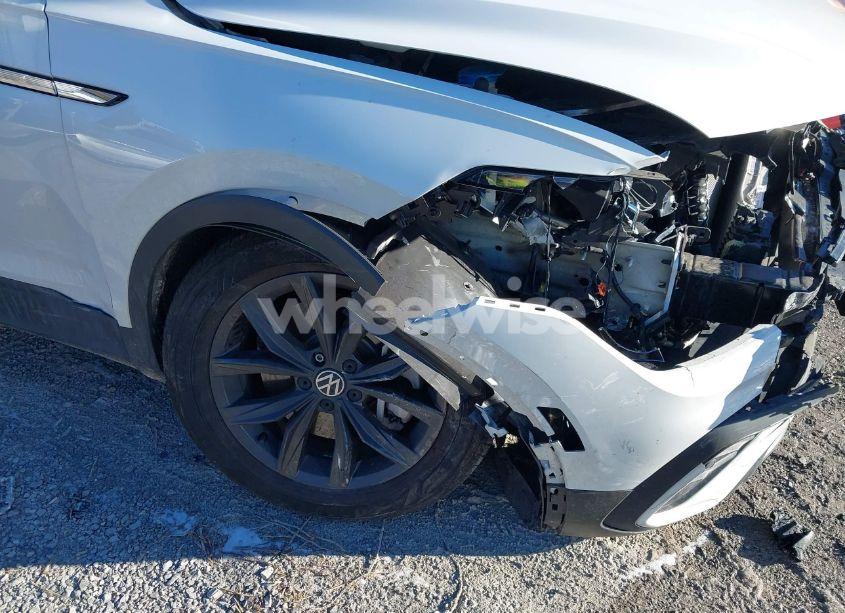 Photo 18 of 2024 Volkswagen Tiguan 2.0T SE/WOLFSBURG EDITION (VIN 3VV2B7AX6RM035127)