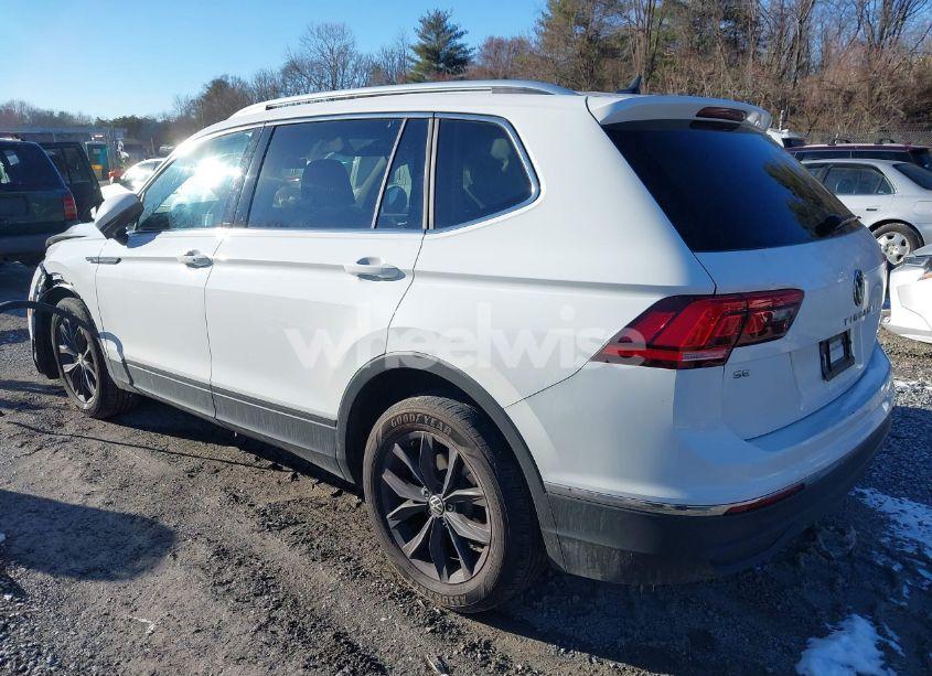 Photo 3 of 2024 Volkswagen Tiguan 2.0T SE/WOLFSBURG EDITION (VIN 3VV2B7AX6RM035127)