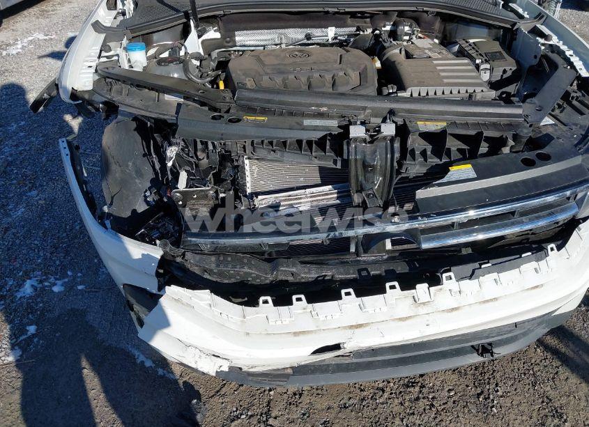 Photo 6 of 2024 Volkswagen Tiguan 2.0T SE/WOLFSBURG EDITION (VIN 3VV2B7AX6RM035127)