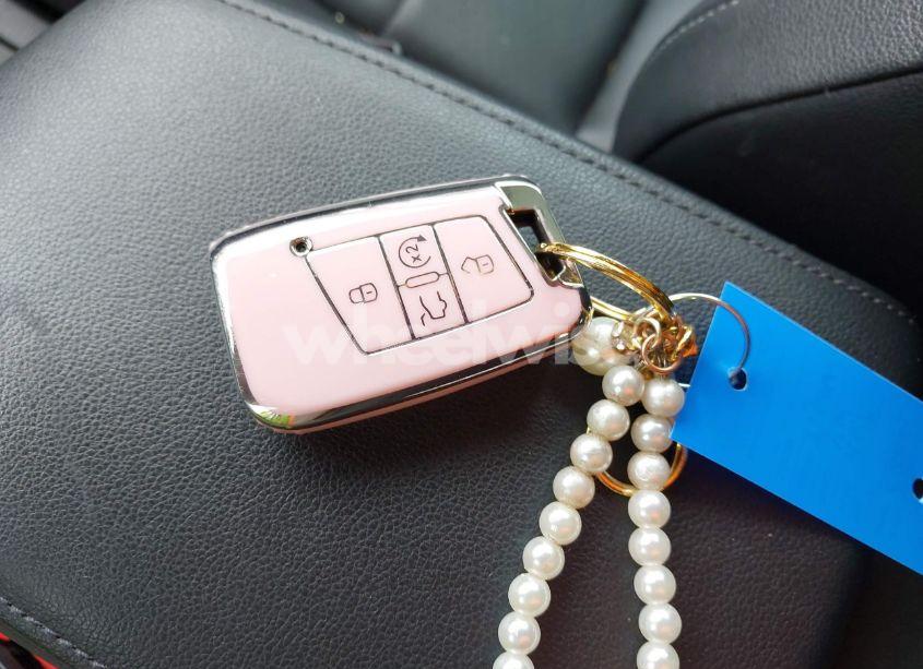 Photo 11 of 2018 Volkswagen Tiguan 2.0T SE/2.0T SEL (VIN 3VV2B7AX7JM099570)