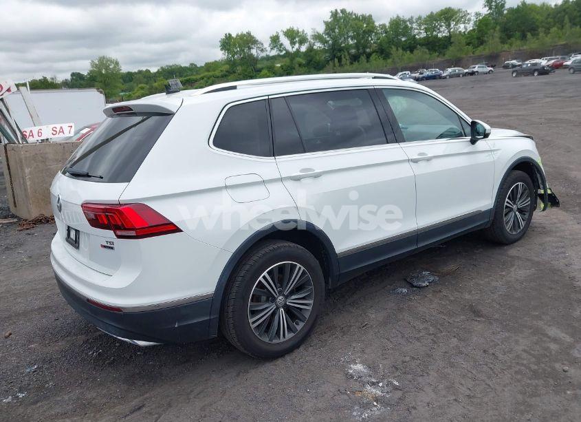 Photo 4 of 2018 Volkswagen Tiguan 2.0T SE/2.0T SEL (VIN 3VV2B7AX7JM099570)