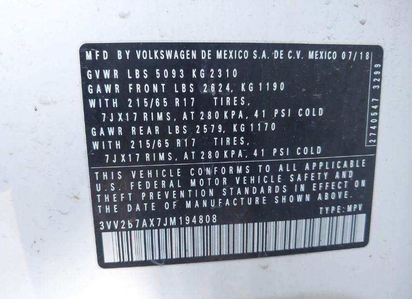 Photo 9 of 2018 Volkswagen Tiguan 2.0T SE/2.0T SEL (VIN 3VV2B7AX7JM194808)