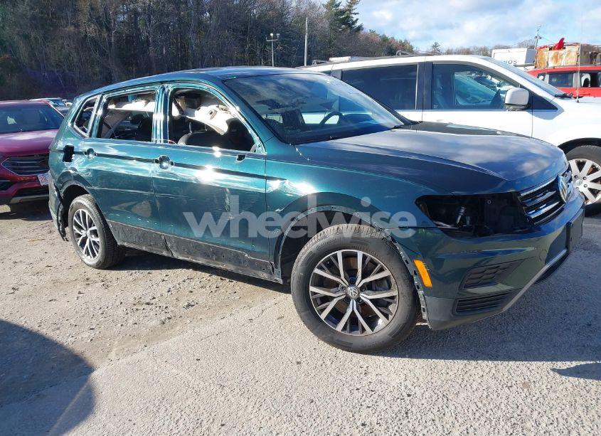 2018 Volkswagen Tiguan 2.0T SE/2.0T SEL (VIN 3VV2B7AX7JM219982) main photo