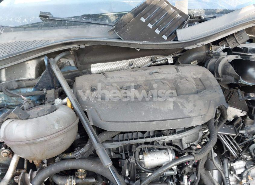 Photo 10 of 2019 Volkswagen Tiguan 2.0T SE/2.0T SEL/2.0T SEL R-LINE/2.0T SEL R-LINE BLACK (VIN 3VV2B7AX7KM078705)