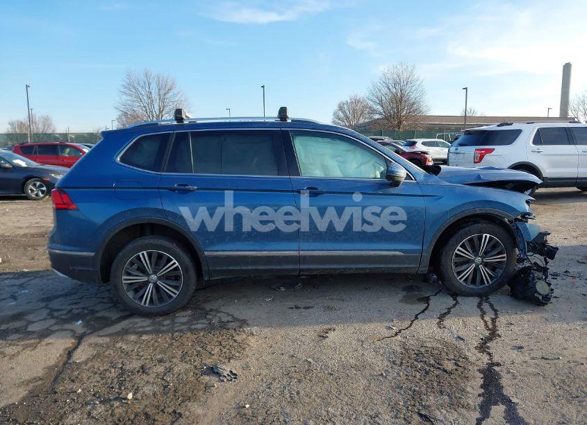 Photo 12 of 2019 Volkswagen Tiguan 2.0T SE/2.0T SEL/2.0T SEL R-LINE/2.0T SEL R-LINE BLACK (VIN 3VV2B7AX7KM078705)