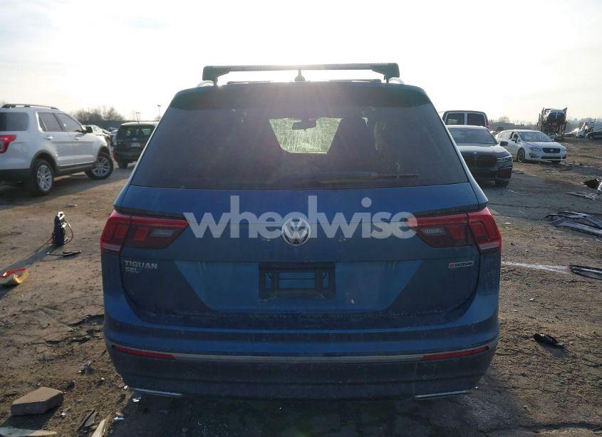 Photo 15 of 2019 Volkswagen Tiguan 2.0T SE/2.0T SEL/2.0T SEL R-LINE/2.0T SEL R-LINE BLACK (VIN 3VV2B7AX7KM078705)